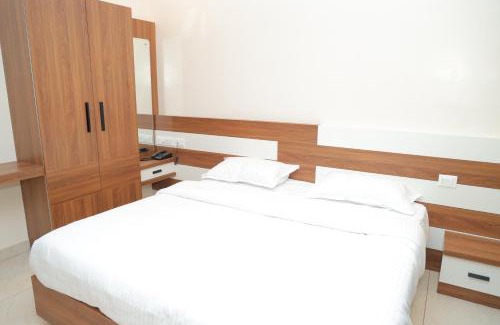 Gandhipuram Hotel | Hotel BR Grand