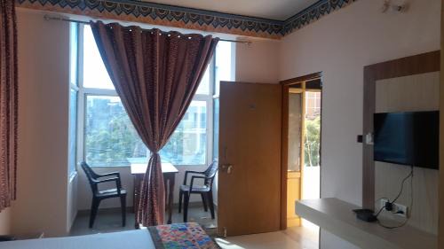 Malviya Nagar Hotel | Hotel Braj Haveli
