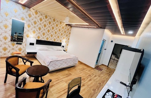 Varanasi Hotel | Hotel Buddha Park