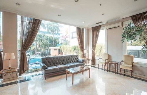 Tanjung Duren Utara Hotel | Hotel Bulevar Tanjung Duren Jakarta