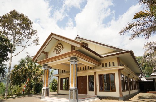 Krucil Hotel | Hotel Bumi Bermi Permai near Bermi Eco Park Mitra RedDoorz
