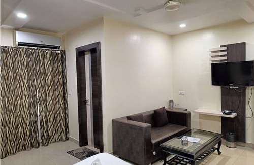 Jhansi Hotel | Hotel Bundelkhand Pride