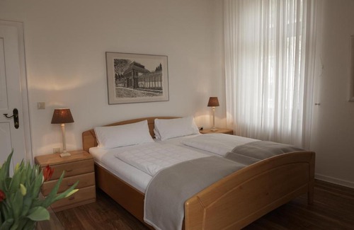 Bad Wilhelmshoehe House | Hotel Burgfeld
