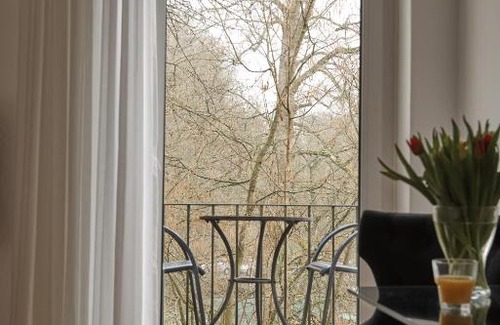 Bad Wilhelmshoehe House | Hotel Burgfeld