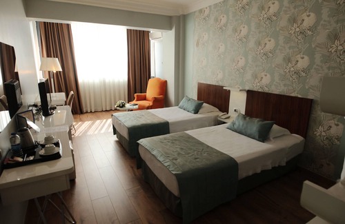 Yunusemre Hotel | Hotel Buyuk Saruhan
