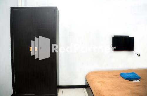 Cibaduyut Hotel | Hotel C18 at Cibaduyut Mitra RedDoorz