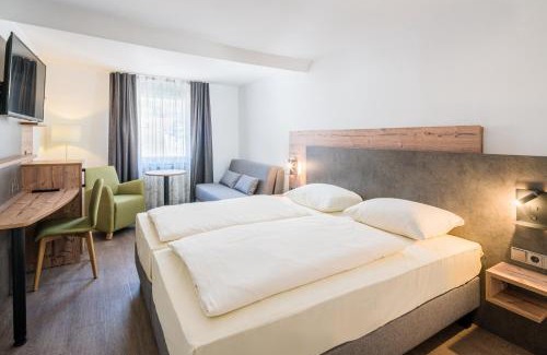 Triberg im Schwarzwald Hotel | Hotel Café Adler 24h self check in