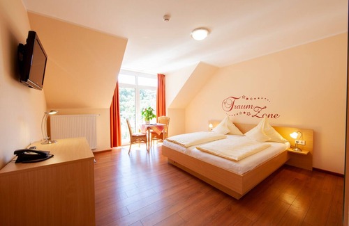 Manderscheid Hotel | Hotel-Café-Restaurant Heidsmühle