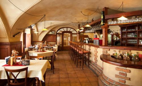 Frydek-Mistek Hotel | Hotel & Caffe Silesia