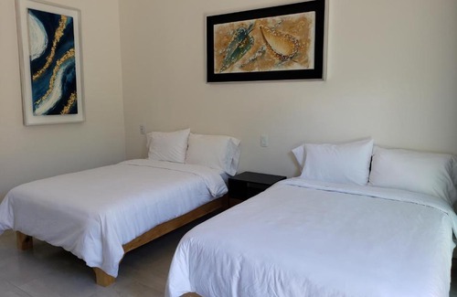 La Laguna Hotel | Hotel CaLu 21 en La Laguna, Santa María del Oro