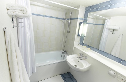 Moirans Hotel | Hotel Campanile Grenoble Nord - Moirans