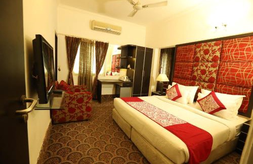 Greater Kailash Hotel | Hotel Capitol Hills - Greater Kailash Delhi
