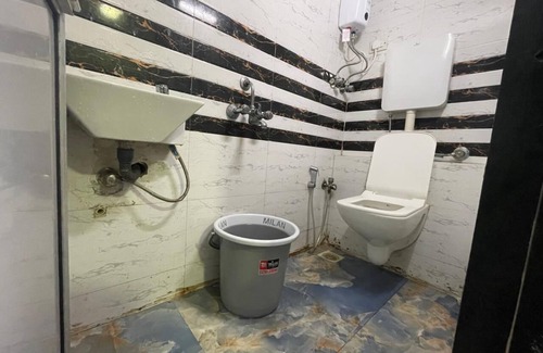 J B Nagar Hotel | Hotel Cargo inn