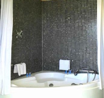 Central District Hotel | Hotel Carlos V