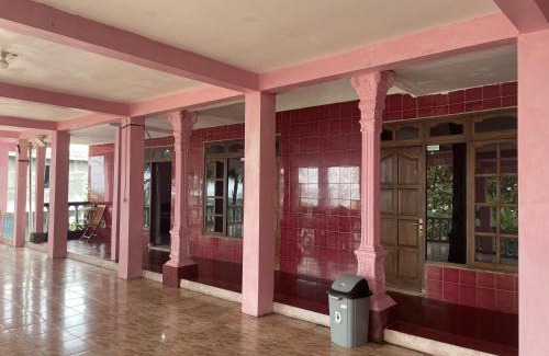Kretek Hotel | Hotel Carollina Syariah