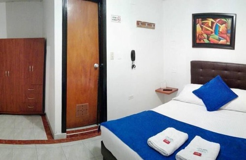 Antonio Narino House | Hotel Casa Victoria Av 30