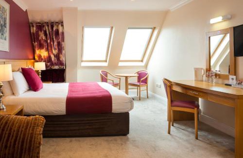 Ballyferriter Hotel | Hotel Ceann Sibeal