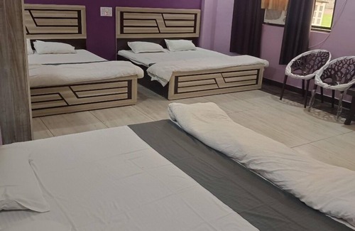 Khandwa Hotel | Hotel Celebration Green