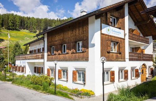 Ftan Hotel | Hotel Chalamandrin