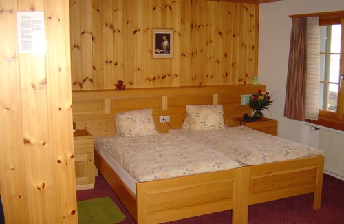 Aeschi bei Spiez Hotel | Hotel Chalet Bergblick