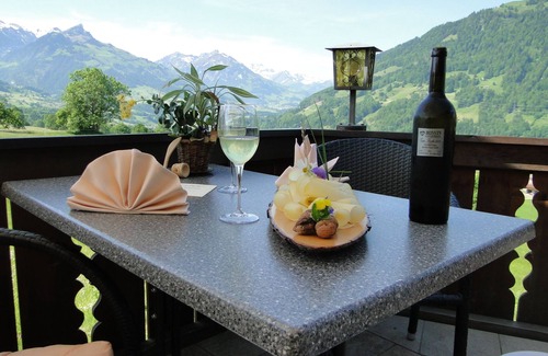 Aeschi bei Spiez Hotel | Hotel Chalet Bergblick