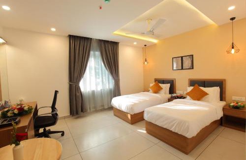Cherthala Hotel | HOTEL CHALLIYIL CASTLE
