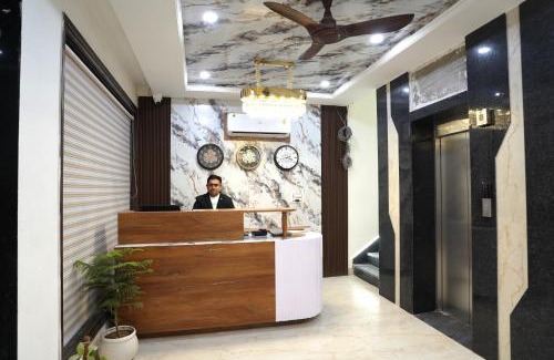 Kharar Hotel | Hotel Chandigarh Heights - Airport Road Manali Highway Transit Hotel