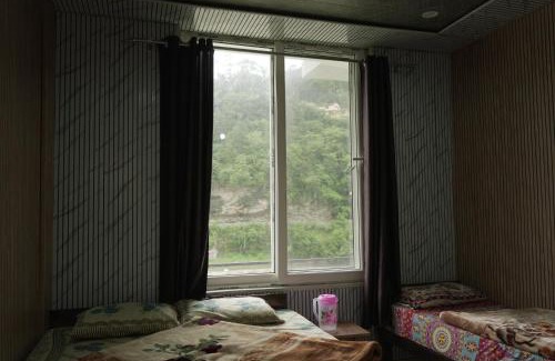 Uttarkashi Hotel | Hotel Chauhan Palace