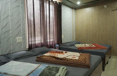Uttarkashi Hotel | Hotel Chauhan Palace