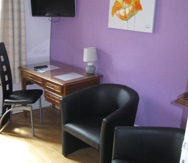 Remiremont Hotel | Hotel Cheval De Bronze