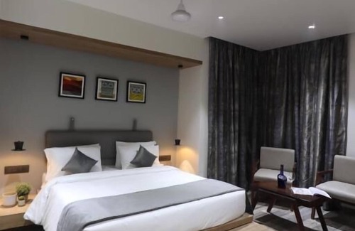 Solapur Hotel | Hotel Chitra Executive