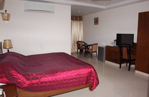 Tanuku Hotel | Hotel Chitturi Heritage