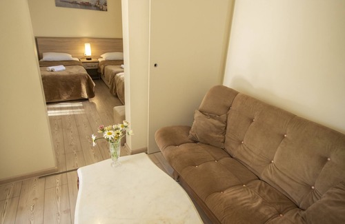 Kobuleti Hotel | Hotel Chveni Ezo