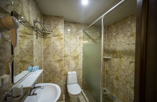 Kobuleti Hotel | Hotel Chveni Ezo