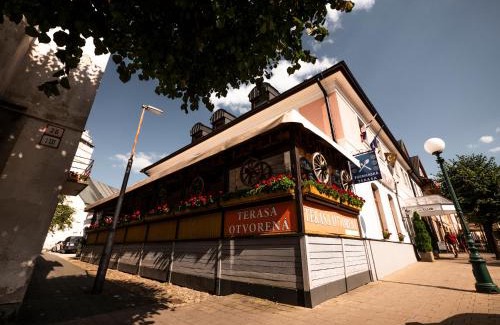 Kezmarok Hotel | Hotel Club