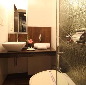 Vile Parle East Hotel | Hotel Columbus
