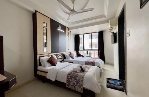 Surat Hotel | Hotel Comfort - Near Railway Station Surat, Gujarat