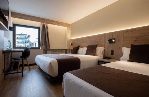 Les Escaldes Hotel | Hotel Comtes d'Urgell