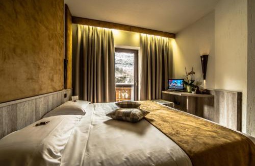 Chez Sapin Hotel | Hotel Comtes De Challant Albergo Etico Valle d'Aosta
