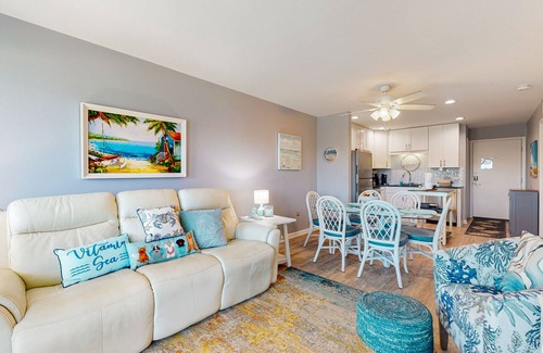 Fort Morgan Condo | Hotel condo features beach access, shared pool - near town