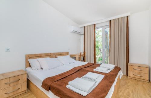 Gori House | Hotel Continental