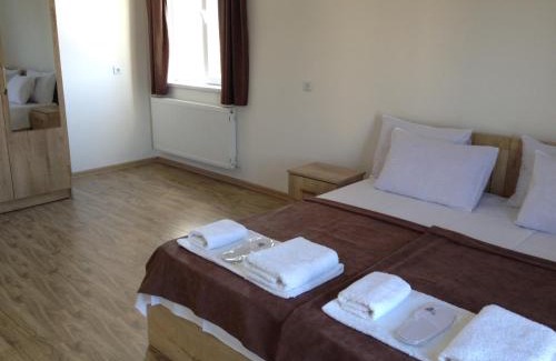 Gori House | Hotel Continental