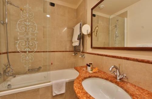 Pre Hotel | Hotel Continental Genova