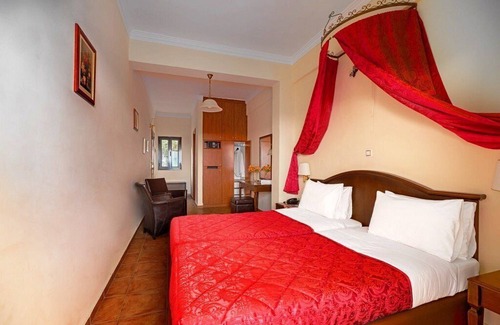 Ipsos Hotel | Hotel Corfu Secrets in a beautiful place in Agios Markos