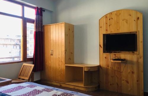 New Manali Bed & Breakfast | HOTEL CORNER RETREAT BnB