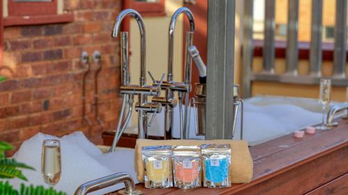 Charleville Hotel | Hotel Corones