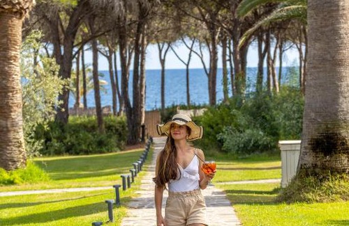 Santa Margherita di Pula Hotel | Hotel Costa dei Fiori