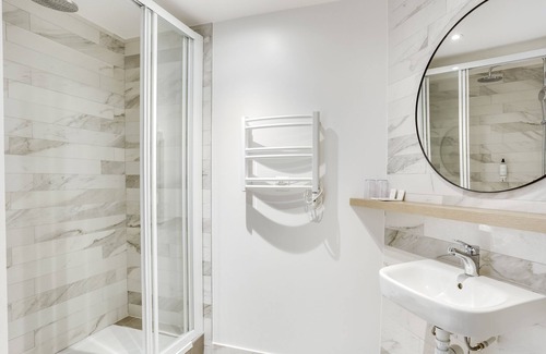 Cœur de Ville Hotel | Hotel Courseine