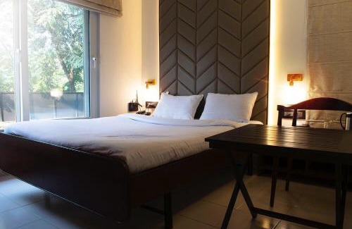 Koregaon Park Hotel | Hotel Cozy Inn