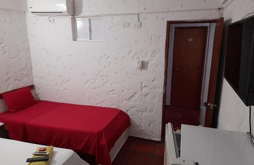 El Bosque House | Hotel Crisanto Luque